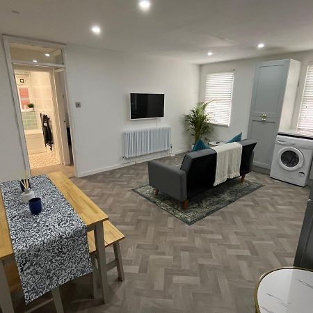 Warwick Town Centre Property Exterior photo